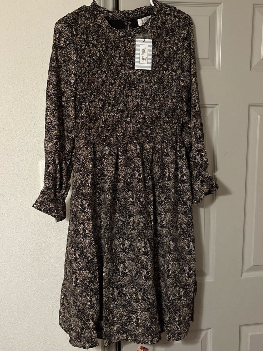 Tulip B Womens Small/Print splotch Black and white Ruffle Midi Dress, pockets